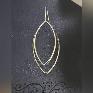 Silpada SINGLE EARRING ONLY Double Leaf Shaped 
Sterling Silver Earring